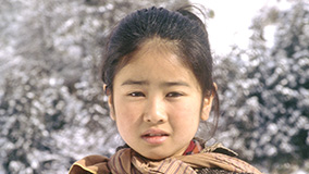 A child actress plays the title role in the hit TV drama “Oshin”.