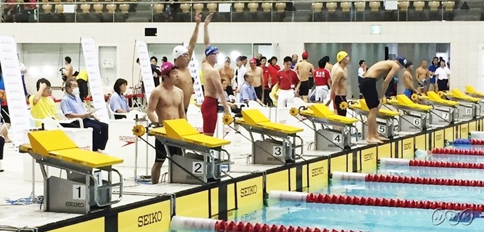 写真・リオパラリンピック知的障害クラスの背泳ぎ銅メダリスト津川拓也選手