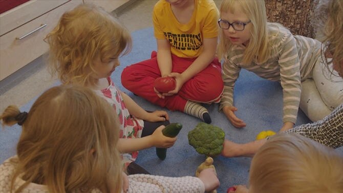 実際に触れ合って、野菜が好きになっていく子供たち