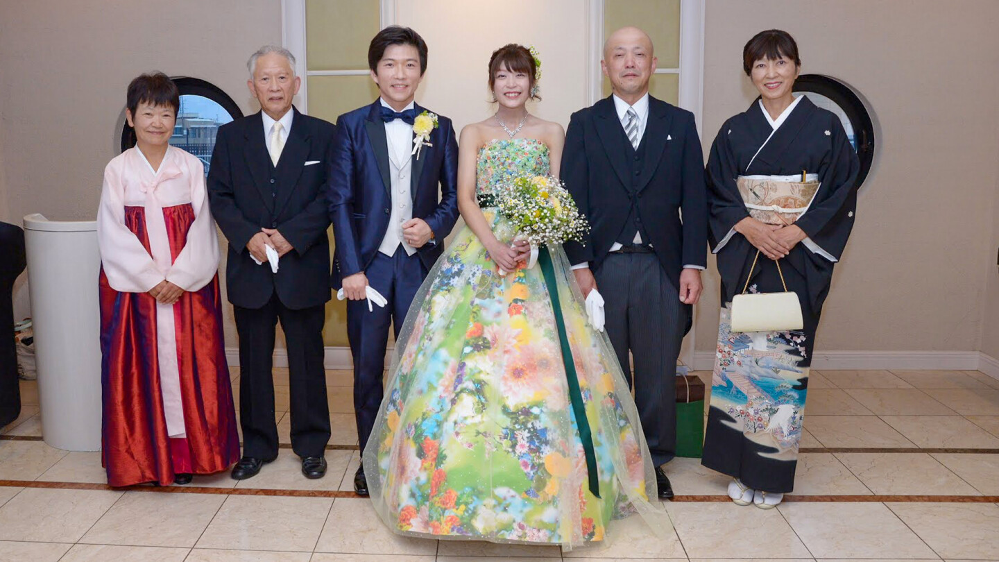 西川まりえさんと夫シニさんの結婚式