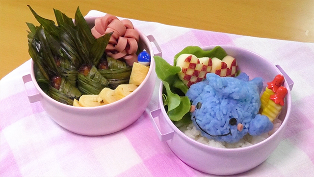 Kwan shapes the rice into a blue whale, which is the centerpiece of her cute bento that’s fragrant with herbs.