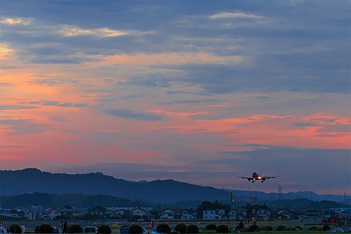 夕日の着陸機