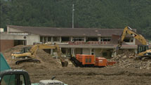 巨大津波が小学校を襲った　～石巻・大川小学校の６か月～