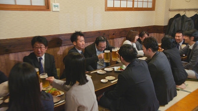 日本人は遅くまで飲んでも 次の日にはスッキリしている人が多い