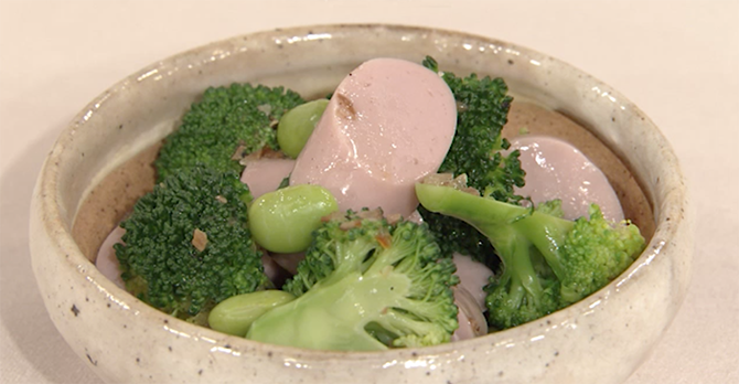 魚肉ソーセージ＋ブロッコリー・枝豆の小鉢