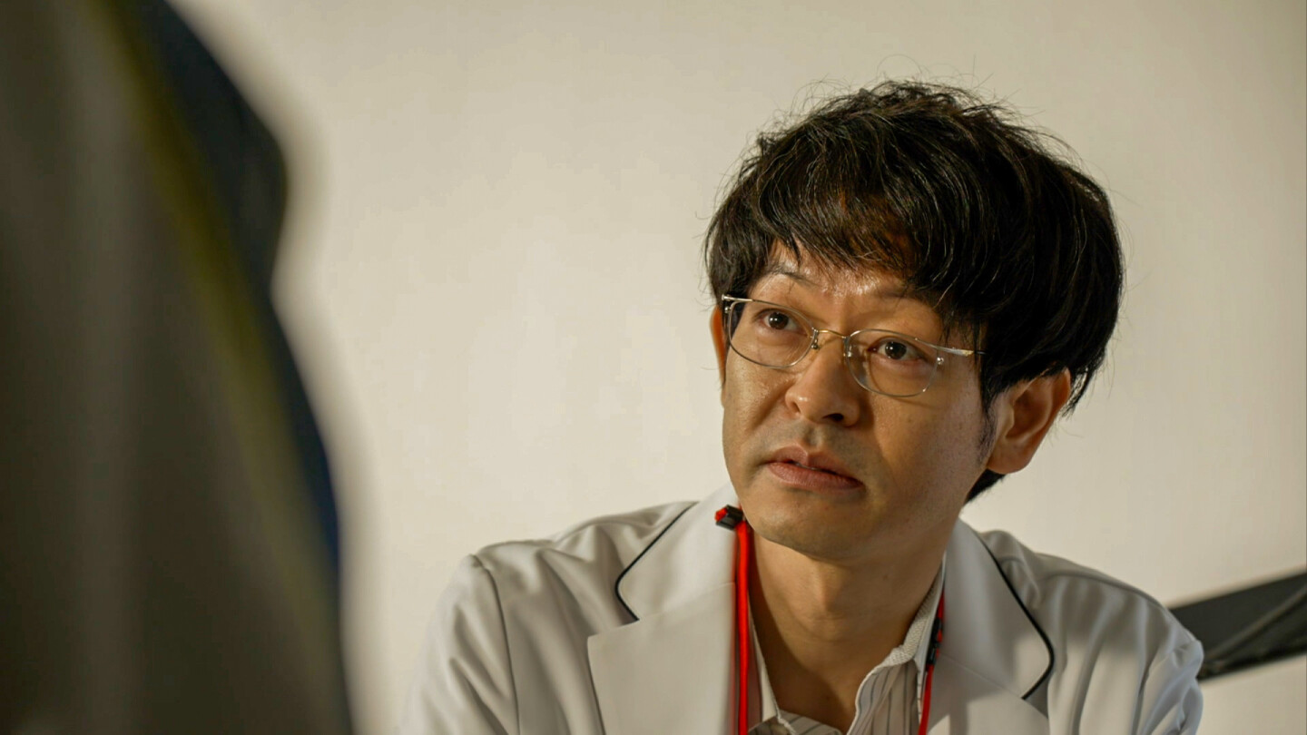 特集ドラマ幸運なひとで中村医師役を務めた俳優、山中崇さん
